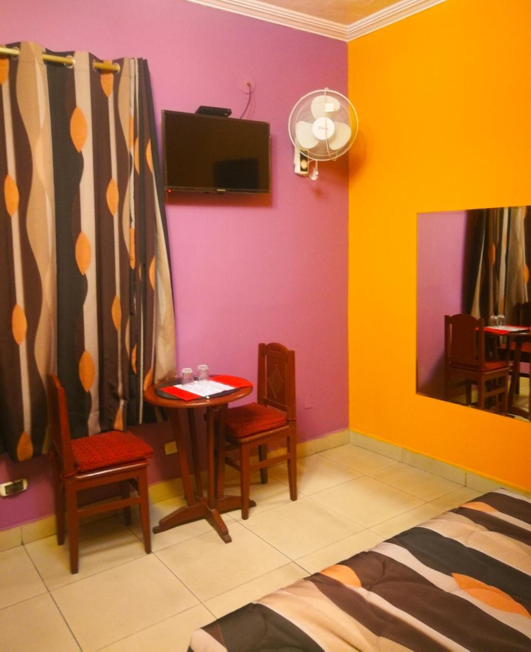 Hostal Gq Lima Ngoại thất bức ảnh